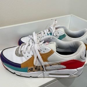 Women’s Nike Air Max 90, size 10.5.
